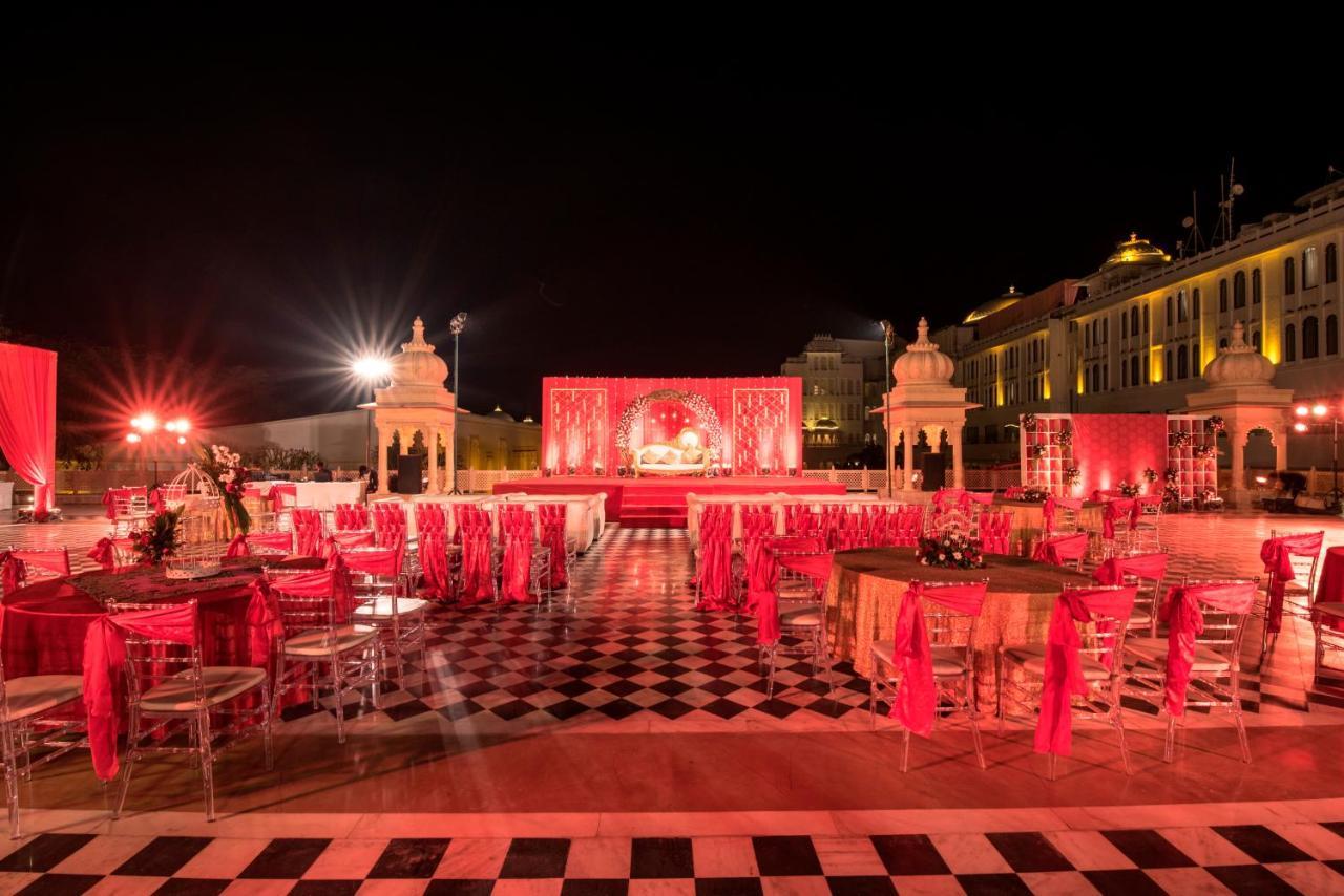Radisson Blu Udaipur Palace Resort & Spa Luaran gambar